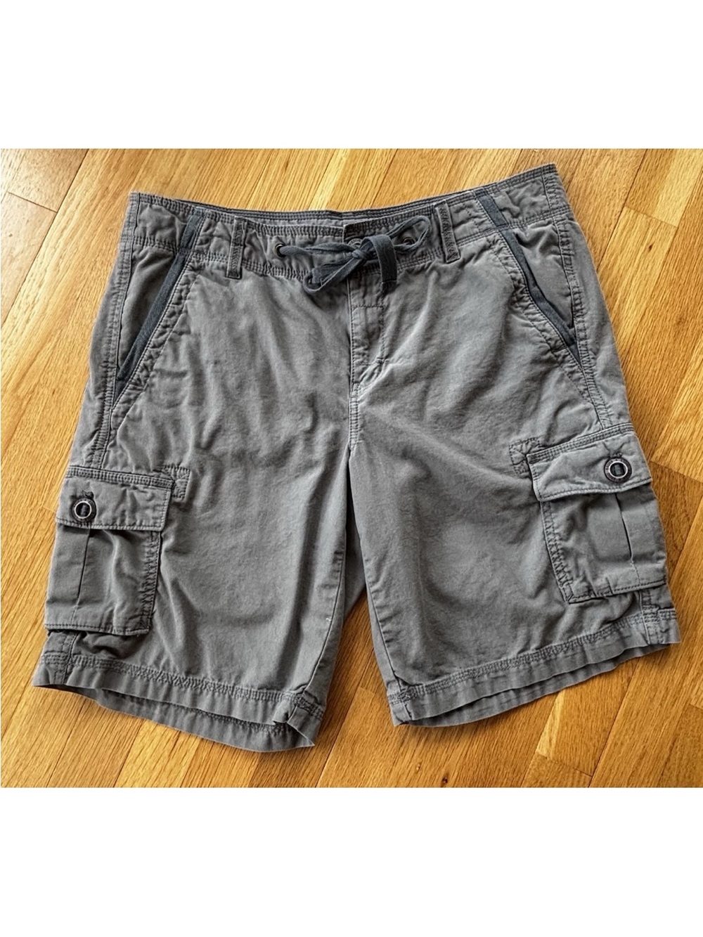 Eddie Bauer Women’s Cargo Shorts Gray Utility Hiking Outdoor Cotton 12